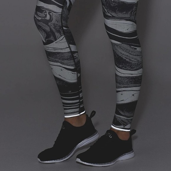 Lululemon Speed Wunder Nulux Tight in Marbled Mix Speed Wunder 50 G White Black - Picture 6 of 16